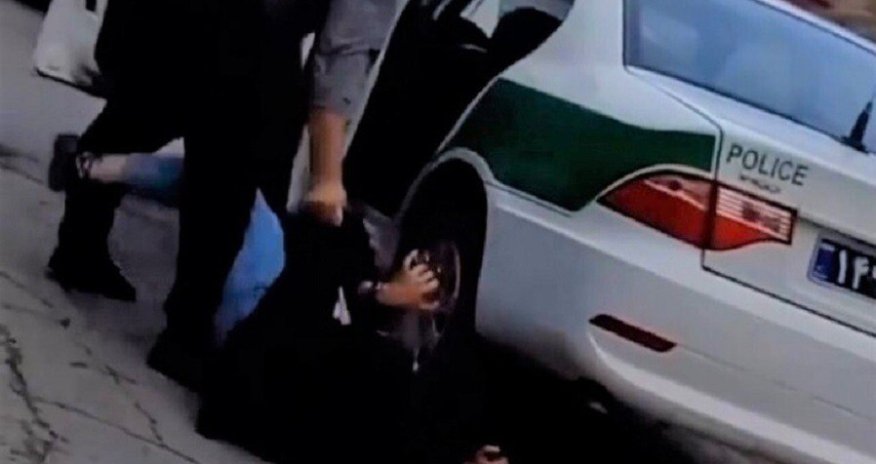 İranda məktəbli qız döyülüb - SƏBƏB