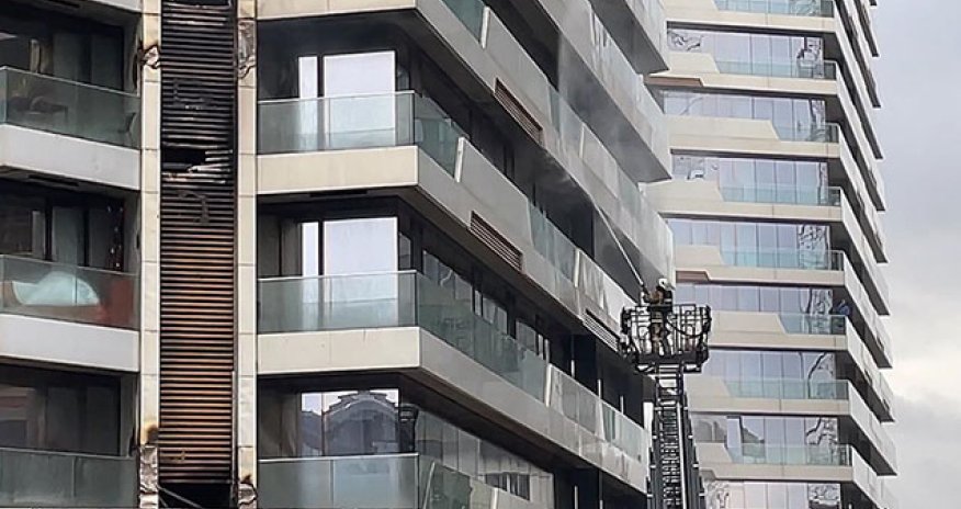 İstanbulda hündürmərtəbəli binada yanğın baş verdi
