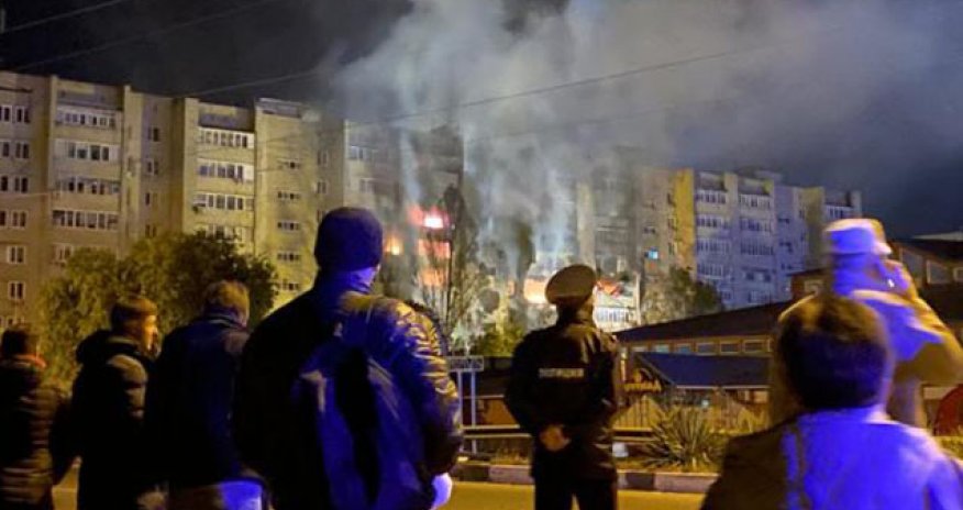 Rusiyada təyyarənin binaya çırpılması nəticəsində 13 nəfər ölüb