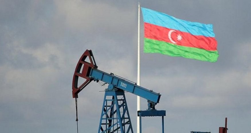 Azerbaijani oil price down 2%