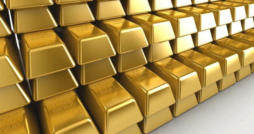Gold falls in price moderately ahead of Fed meeting