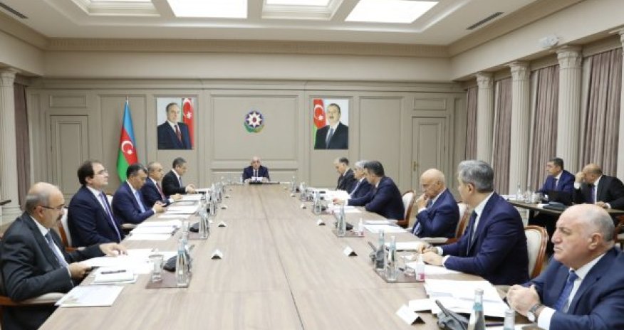 Baş nazir iclas keçirdi - Qarabağ müzakirə olundu