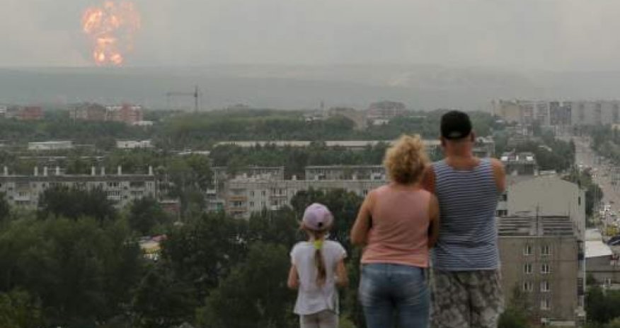 Özbəkistanda hərbi anbarda partlayış nəticəsində 4 minə yaxın bina zədələnib