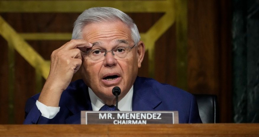 ABŞ-da ermənipərəst senator istintaqa cəlb olunub