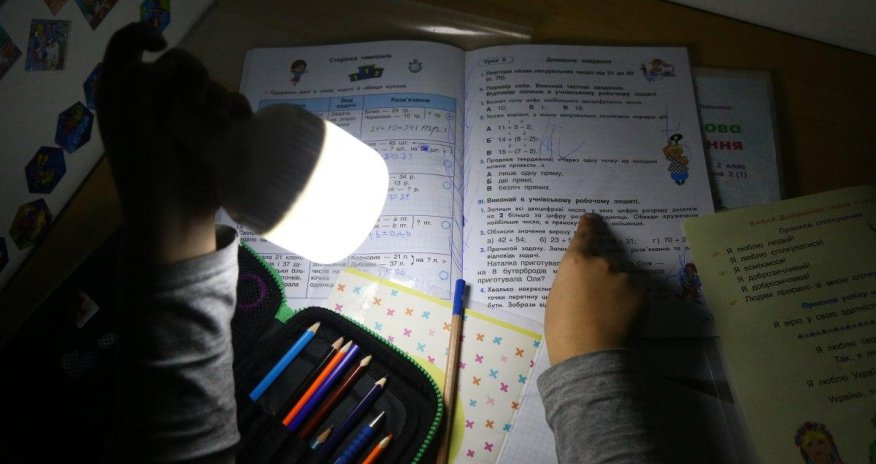 Ukraynalılar gün ərzində 6 saat işıqsız qalacaq