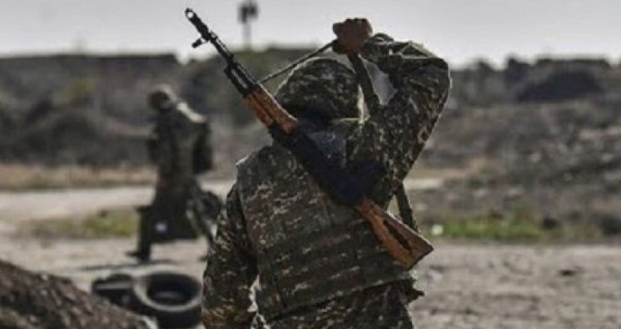 Ermənistanda hərbçilər xidmət yerindən QAÇIB