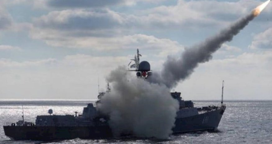 Qara dənizdə Rusiya raketdaşıyıcısı göründü