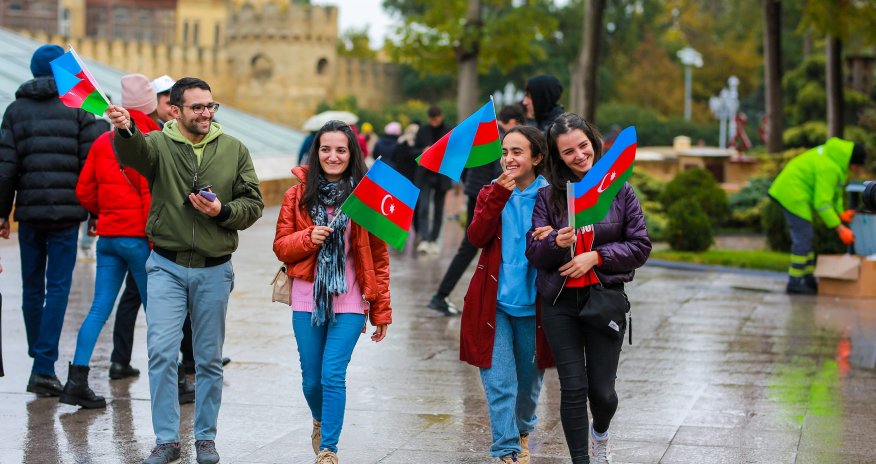 Nar congratulates people of Azerbaijan on the occasion of Victory and Flag days!