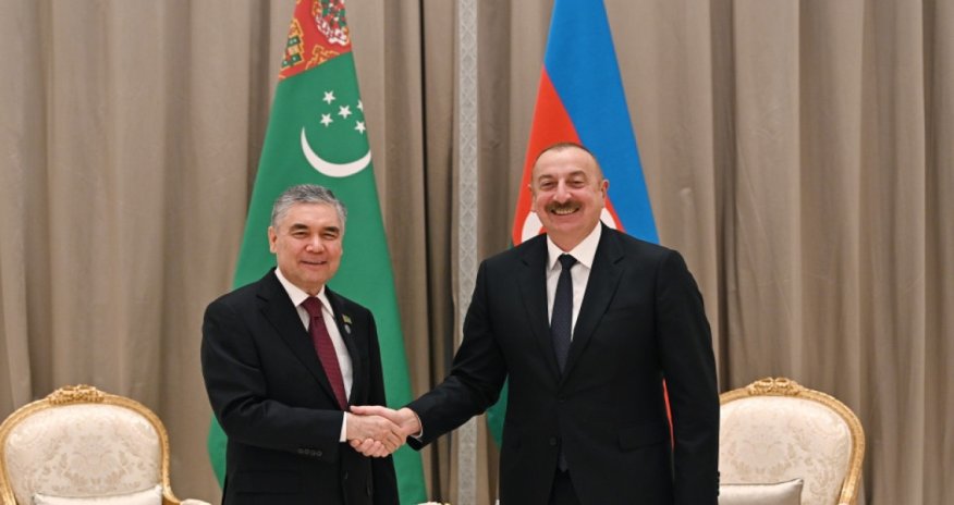 İlham Əliyev Qurbanqulu Berdiməhəmmədovla görüşdü