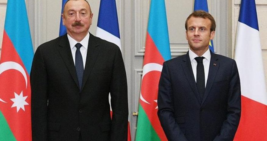 Makron İlham Əliyevə zəng etdi