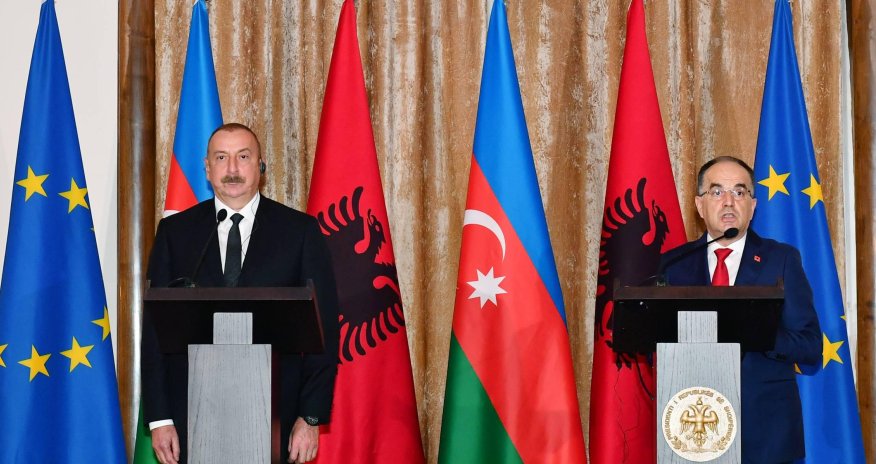 Prezidentlər mətbuata bəyanatla çıxış ediblər - TAM MƏTN