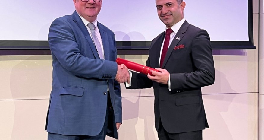Azərbaycanlı diplomat Britaniyada ilin konsulu seçildi