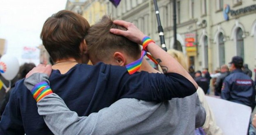 Rusiyada LGBT ilə bağlı yeni qanun - QƏBUL EDİLDİ 
