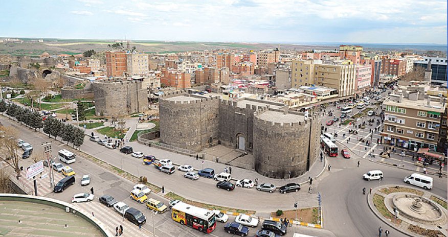 Türkiyədə avtobus aşıb, 20 nəfər yaralanıb