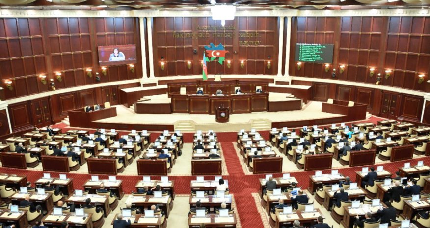 “Siyasi partiyalar haqqında” qanun təsdiqləndi - Deputatlar nə düşünür?...