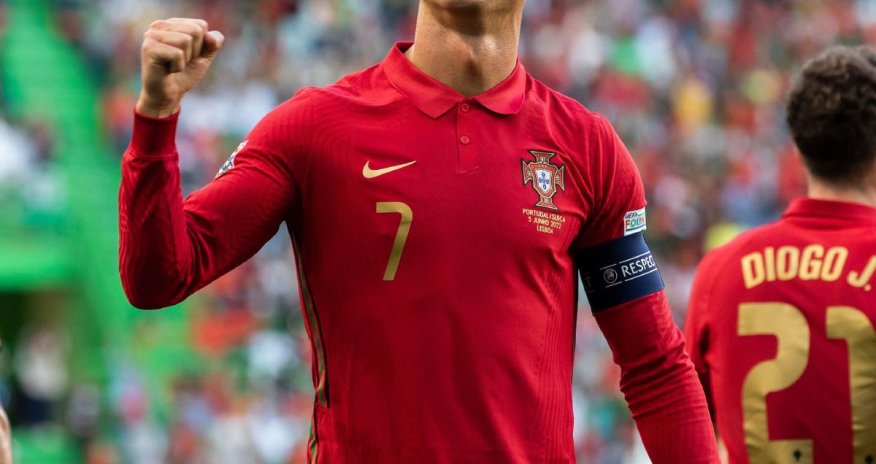 Ronaldo bu klubla 200 milyon avroluq müqavilə imzalayacaq