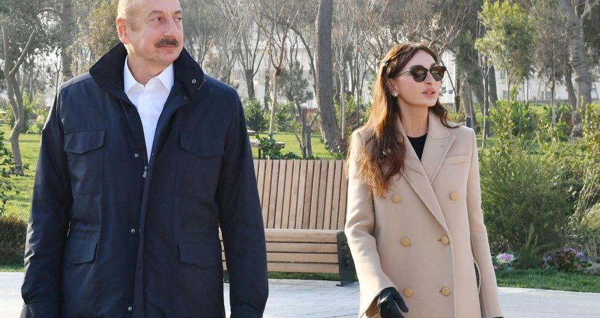 İlham Əliyev xanımı ilə Orta Zəyzid kəndinə getdi