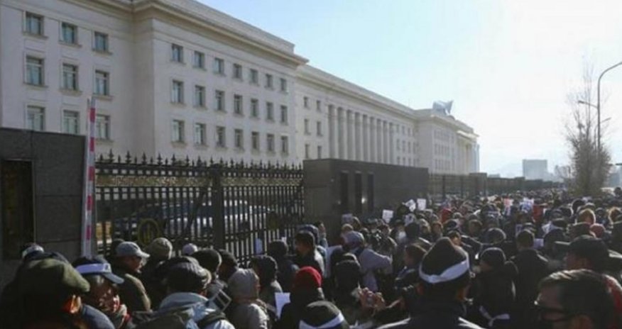 Monqolustanda etiraz aksiyalarında 6 nəfər yaralanıb