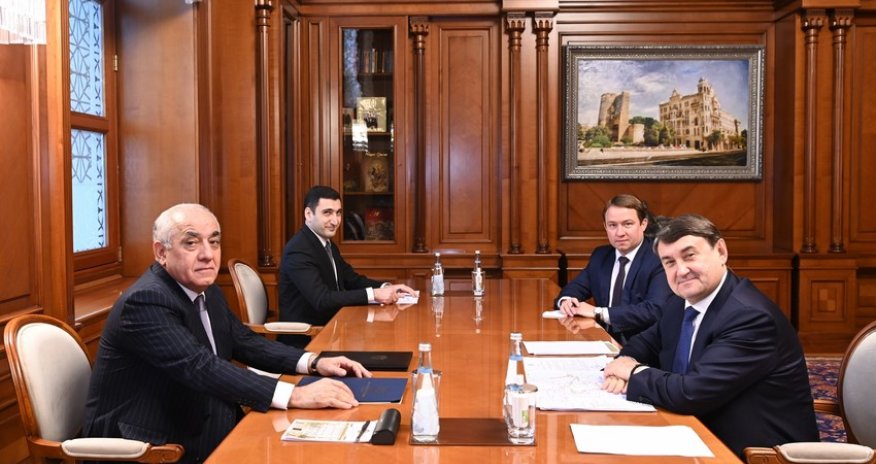 Azerbaijani PM meets Russian presidential aide