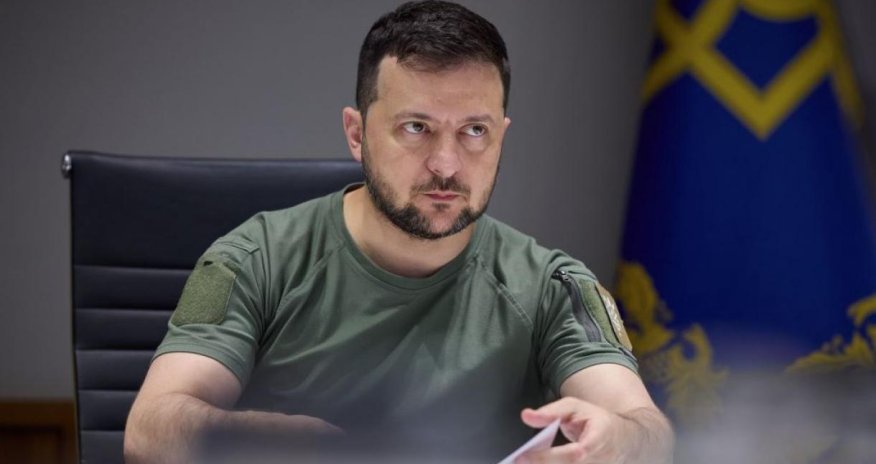 Zelenski hərbçilərini təbrik edib - VİDEO