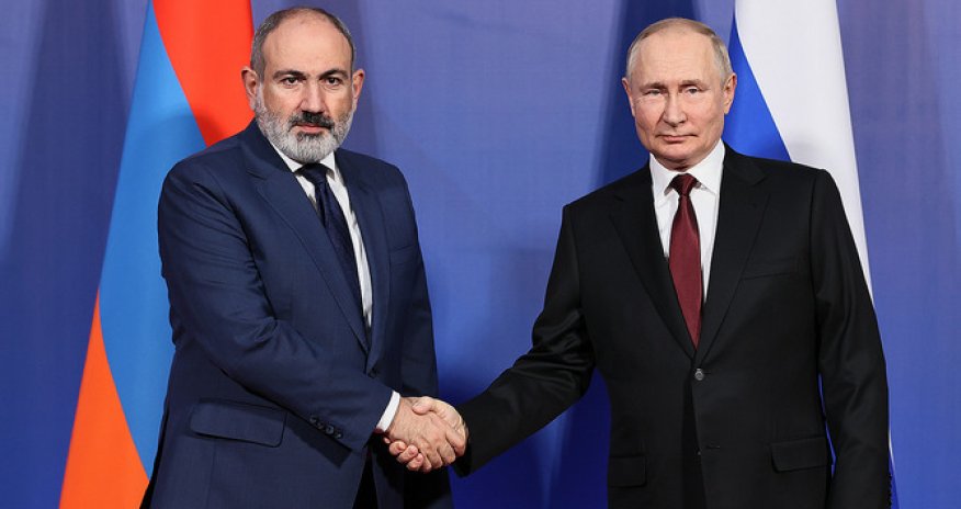 Putin Paşinyanla görüşəcək