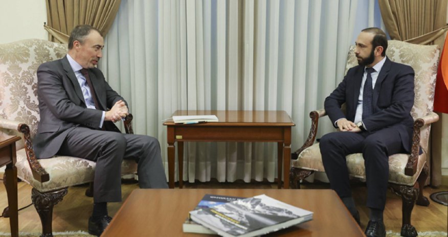 Mirzoyan Toivo Kları ilə Qarabağı müzakirə etdi