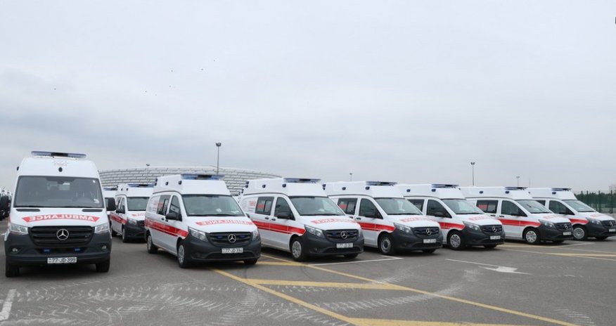 Azərbaycana 65 ədəd yeni təcili tibbi yardım avtomobili gətirilib