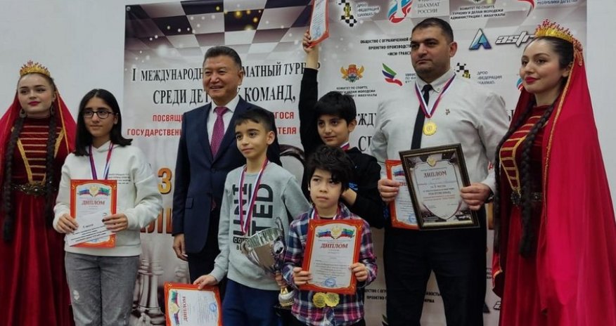 Azərbaycanın şahmat komandası Mahaçqaladakı turnirin qalibi olub