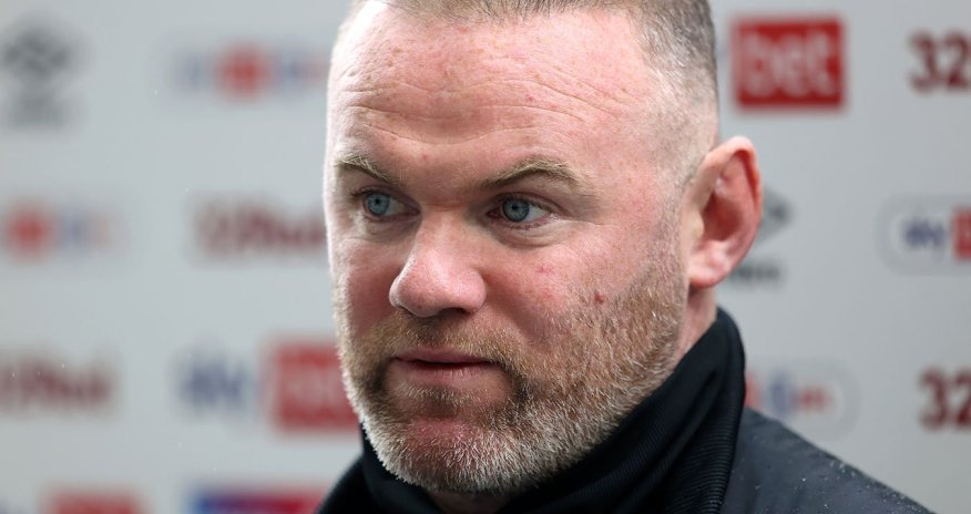 İngiltərə millisinin keçmiş futbolçusu Runi tamamilə məhv olduğunu deyib