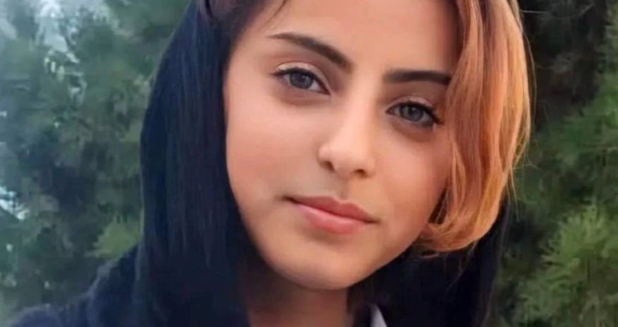 İranda Allahı inkar edən 17 yaşlı qız edam edildi