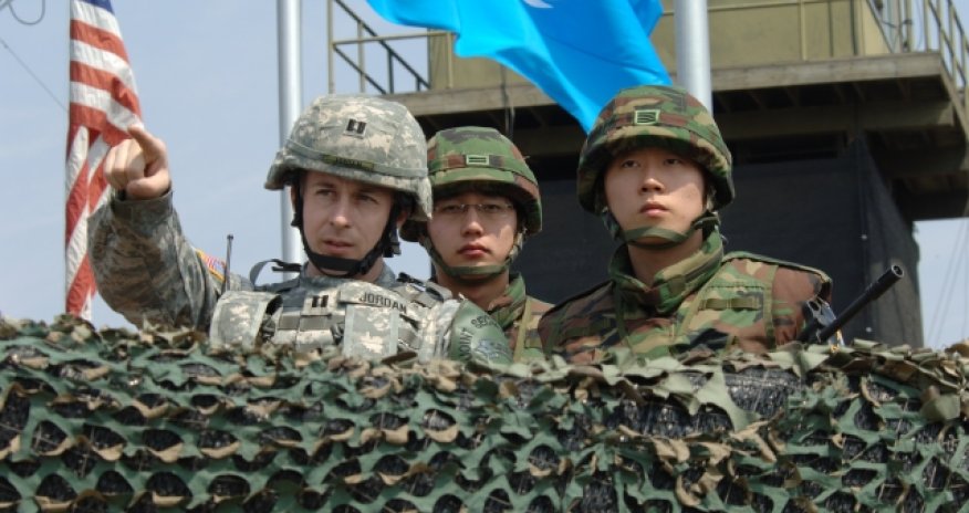 Южнокорейские военные зафиксировали пуск КНДР баллистической ракеты