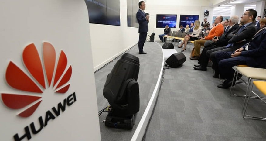 Huawei closes corporate sales division in Russia