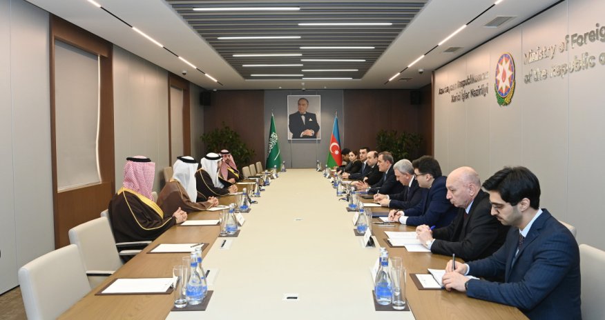 Ceyhun Bayramov Səudiyyə Ərəbistanın investisiya naziri ilə görüşüb