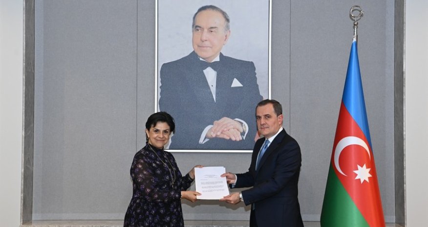 Ceyhun Bayramov Meksikanın yeni təyin olunmuş səfiri ilə görüşüb