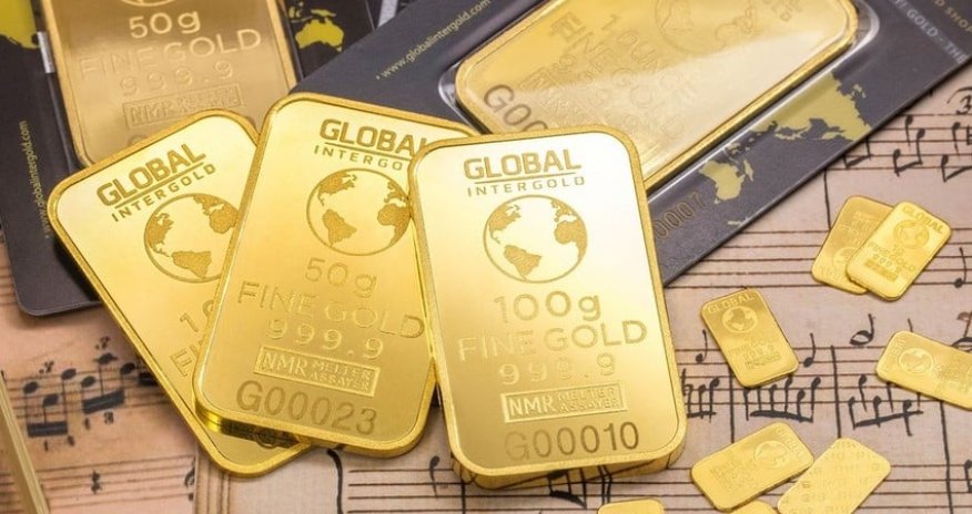 Gold stable amid actions of world regulators