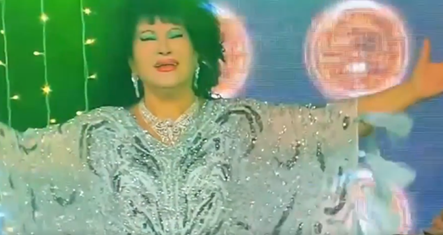 Zeynəb Xanlarova Bakıya gəldi - Video