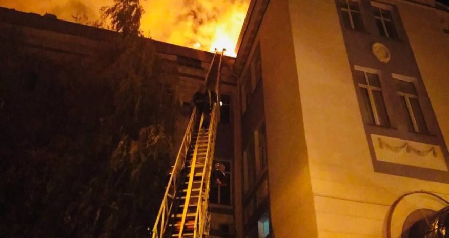 İranda boya zavodunda partlayış olub - Yaralılar var