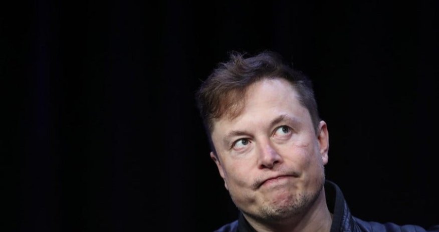 Elon Musk loses $140B in 2022