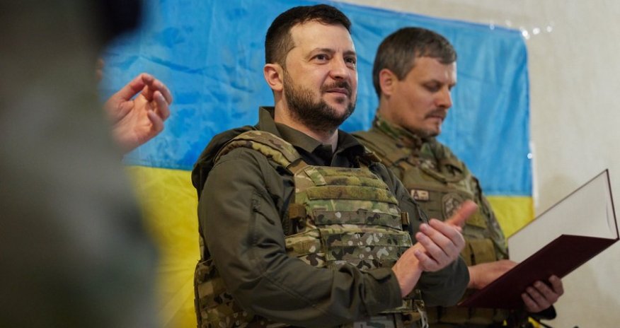Зеленский призвал украинцев поддерживать друг друга