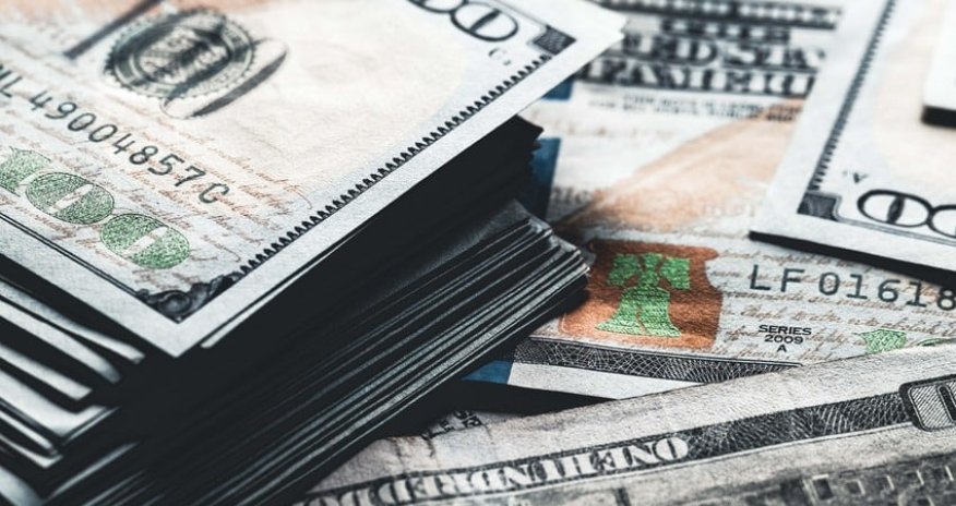 US dollar completing this year with gains