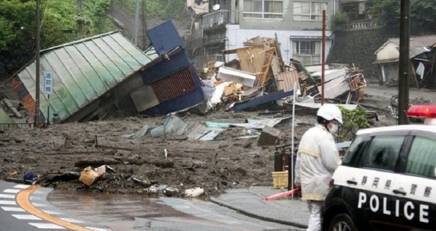 Yaponiyada torpaq sürüşməsi nəticəsində 10 ev dağılıb