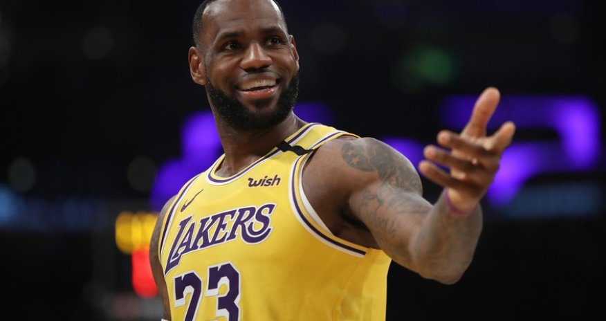 Lebron Ceyms Maykl Cordanın nailiyyətini təkrarlayıb