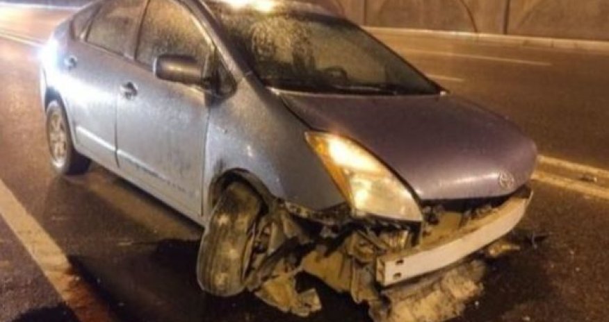 В Баку столкнулись два автомобиля