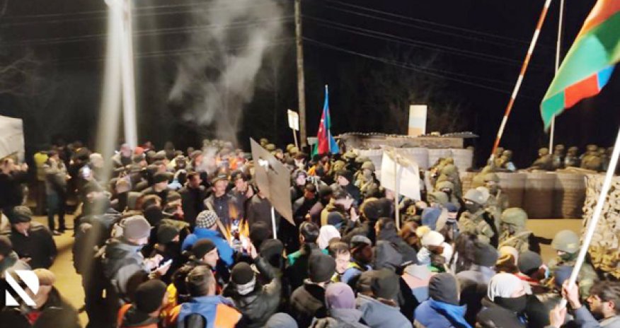 Ekofəallar 24 gündür Qarabağ iqtisadi rayonunda ekoloji terrora son qoyulması tələbi ilə aksiya keçirirlər