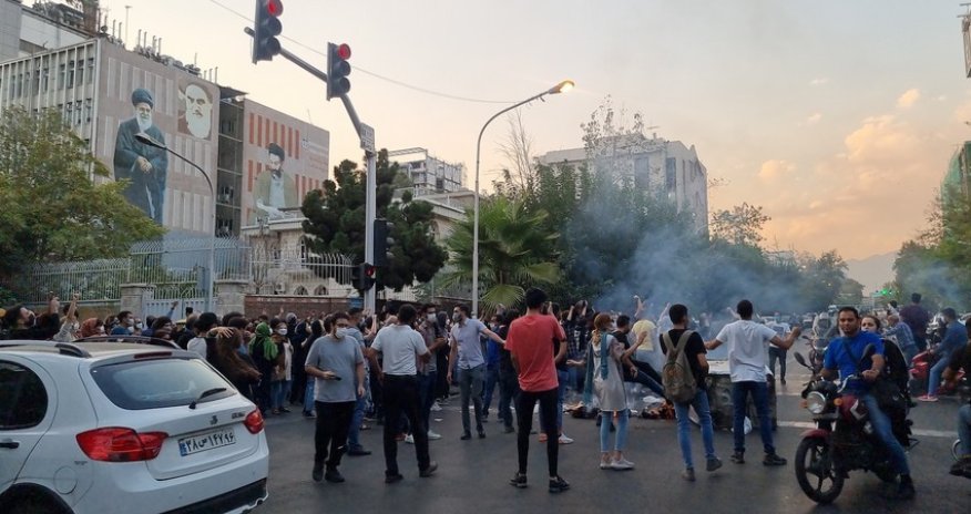 İranda etiraz aksiyalarında 73 mətbuat nümyəndəsi həbs olunub