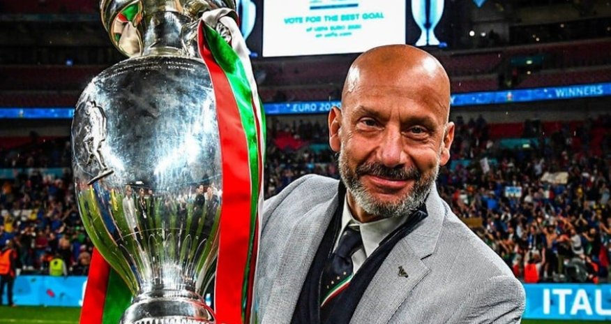 Former Italy and Chelsea striker Gianluca Vialli dead at 58