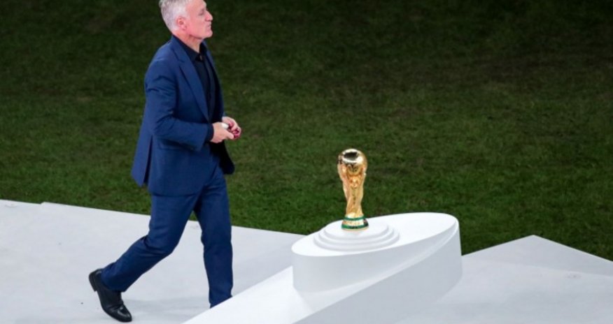 Fransa milli komandası Didye Deşamla müqavilə müddətini uzadıb