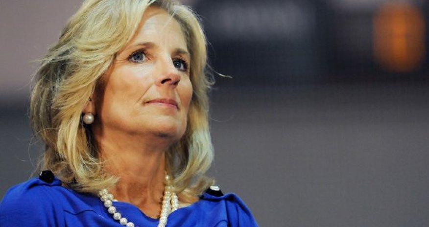 Baydenin xanımında dəri xərçəngi aşkarlanıb