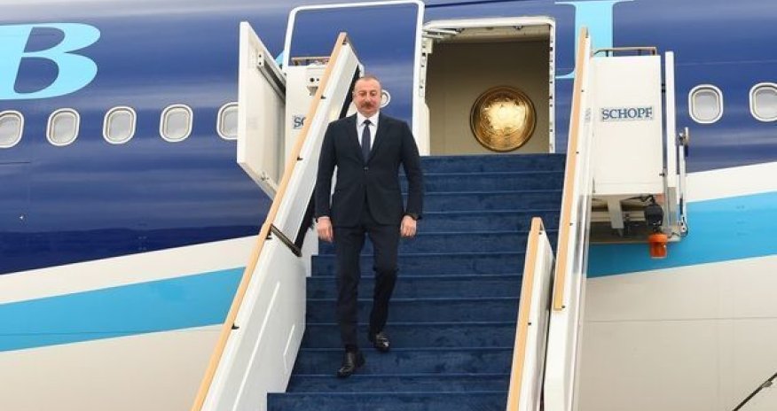 Президент Ильхам Алиев прибыл с рабочим визитом в ОАЭ