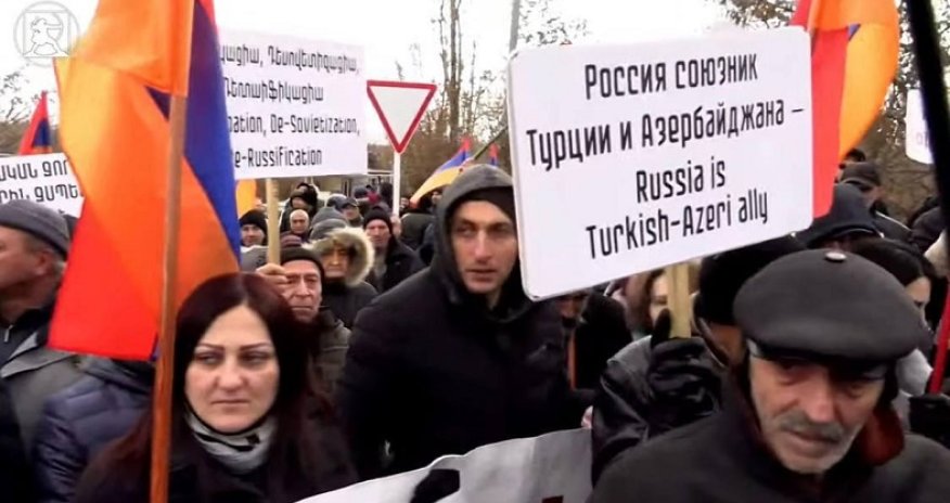 Ermənilər yenidən Rusiyaya qarşı ETİRAZA QALXDI